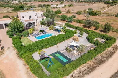 Image de Magnifique maison à Campos avec piscine privée, utilisable à l'intérieur.