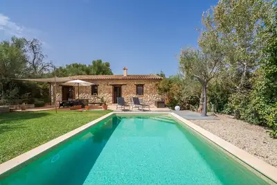 Image de Charmante maison à Inca avec piscine privée, utilisable à l'intérieur comme.