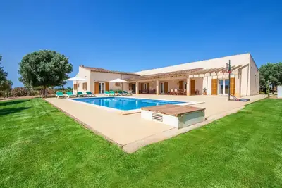 Image de Beautiful home in Campos with private swimming pool, can be inside or outside
