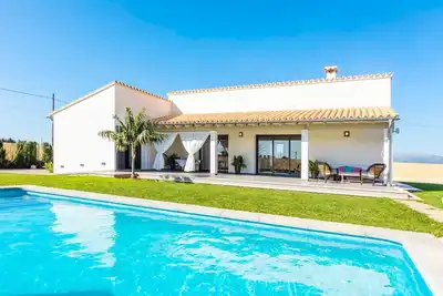 Image de Magnifique maison à Muro avec piscine privée, utilisable à l'intérieur.