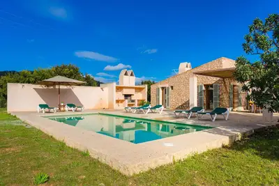 Image de Maison de luxe à Son Servera