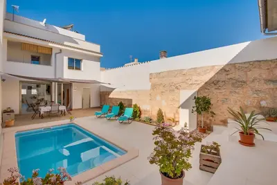 Image de Charmante maison à Muro avec piscine privée, utilisable à l'intérieur comme.