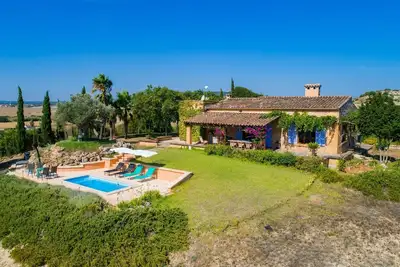 Image de Maison acceptant les animaux domestiques à Petra avec piscine privée, pouvant.