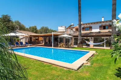 Image de Belle maison à Llubi avec piscine privée, utilisable à l'intérieur ou à.