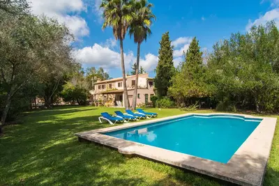 Superbe maison à Pollença avec piscine privée, utilisable à l'intérieur.
