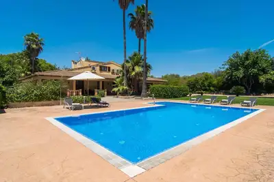 Image de Magnifique maison à Llubi avec piscine privée, utilisable à l'intérieur.