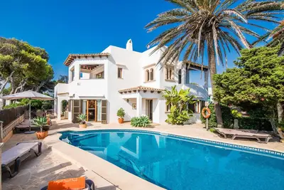 Image de Belle maison à Cala d'Or avec piscine privée, utilisable à l'intérieur.