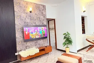 Image de Cozy-comfort-Homey stay with 24/7power-Firepit-freeParking-Gardenswing in Arusha