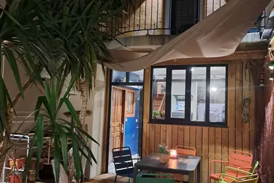 Image de Brocante rénovée top, patio. Toutes plages, port, commerces à pied. Animaux ok