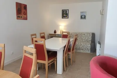 Image de Au centre de la France, à 3 mn du canal de Berry. Animaux de compagnie acceptés!