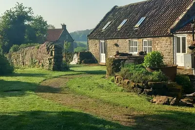 Image de Orchard Cottage - a countryside stone cottage in a peaceful location