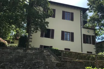 Image de Villino Serena Di Lapigio Florence : Vue Montagne, Jardin Privatif