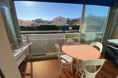 Image de Studio cabine 4 personnes à 300m plage avec parking