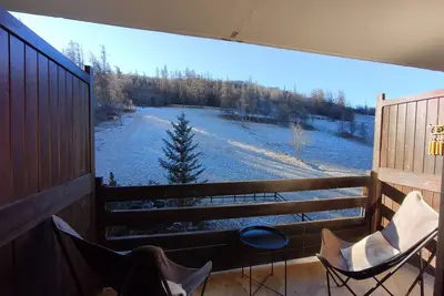 Studio confortable au pied des pistes avec balcon
