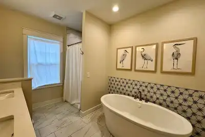 Image de Entire Cottage #3 - Yellow