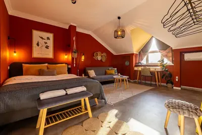 Cozy Main Square Apartment