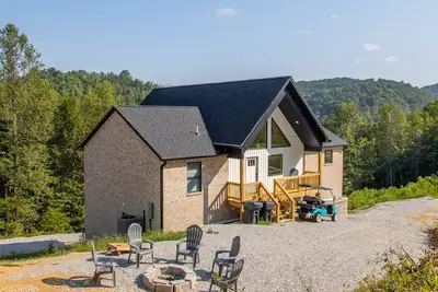 Image de 9br Theater Room Retreat: Dock Slip, Sleeps 30! Car charger!