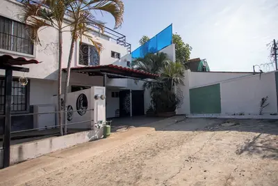 Image de Casa Bajo El Sol fully renovated w/saltwater pool and Ac in every room.