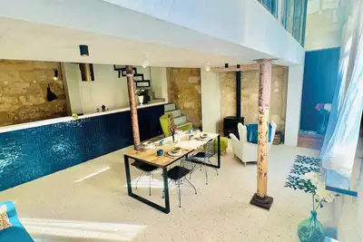 Image de Architect designed house, fast wifi, unique village location 10 mins to Bordeaux