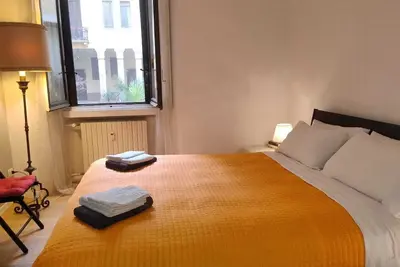 Image de Vitruvio42 Superior - Apartment Central Station -max4 guests WiFi & Ac