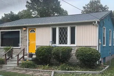 Image de Quaint 2-bedroom cottage with in Winston-Salem two minutes away from Salem lake