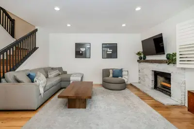 Image de Perfect 3-bedroom townhome in welcoming Sausalito for your stay