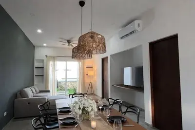 Image de 2-Bedroom  Beautiful Apartment In Groud Floor In Isla Mujeres, With Ac