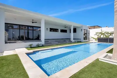 Image de Luxury Ocean View Cabo Villa - 50ft Pool & Hot Tub, Ultra-Private Escape