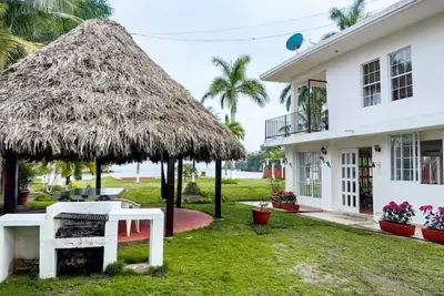 Image de Charming Riverfront Home with Terrace, Pool and Unforgettable Views