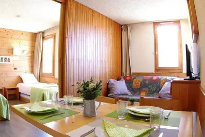 Image de À 40m des pistes de ski, 1er étage, balcon, télévision, casier à ski, 27m², Valmorel
