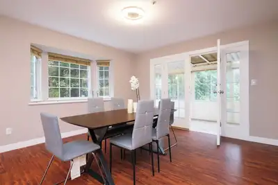 Image de Spacious 4br w/ Ensuites Mins to Downtown Yvr Ubc