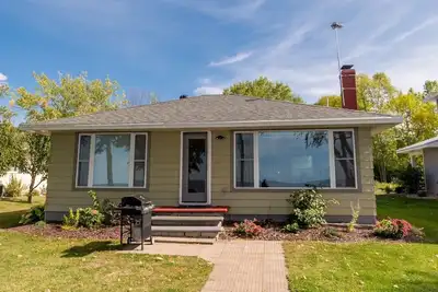 Image de Door County, Bay of Green Bay Waterfront Cottage. Fantastic Sunsets