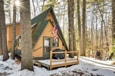 Image de 8 Mi to Cranmore Mtn Resort: A-Frame w/ Fire Pit