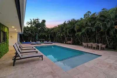 Image de Amazing Villa~Heated Pool~Pickleball