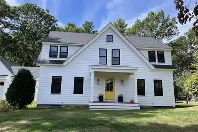 Image de Modern Farmhouse + Cozy Barn Retreat Near Stadium