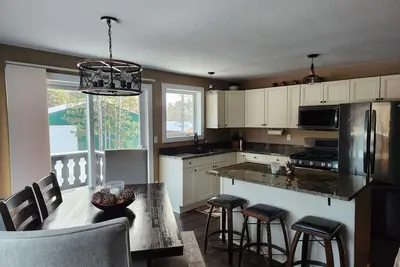 Image de 3-bedroom house in lovely Side Lake with Ac and fitness room, close to Trails