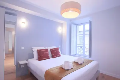 Image de Appartement de luxe 3 chambres en hyper centre, climatisation, ascenseur