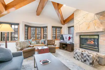 Image de New! 3 Bedroom Next to Gondola One Vail Village