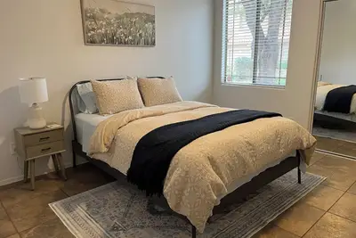 Image de Gated Community: Split floor plan, Pool, Spa, Bbq