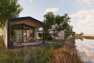 Image de Guesthouse avec terrasse et vue sur le lac