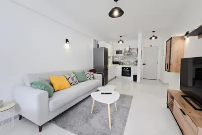 Image de Appartement Confortable À L'AÉROPORT