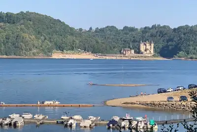 Image de Maison du Lac, magnifique maison de vacances avec ponton privé!