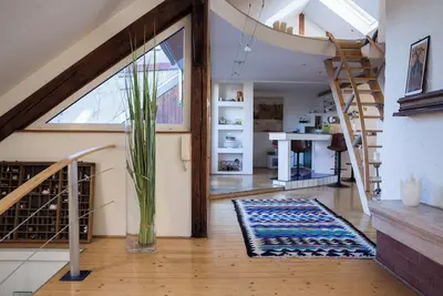 Image de Central Penthouse, for romantic lovers and those who love to read and chill