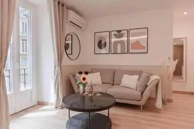 Image de Superbe 3 pièces, rénové, 2 chambres, Ac, balcon