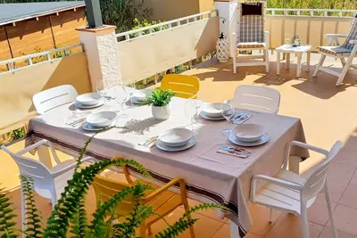 Image de Bright and quiet apartment with terrace in Ságaró (Costa Brava)