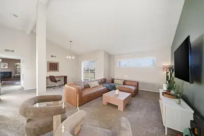 Image de New! Albuquerque Escape | Hot Tub + Atrium