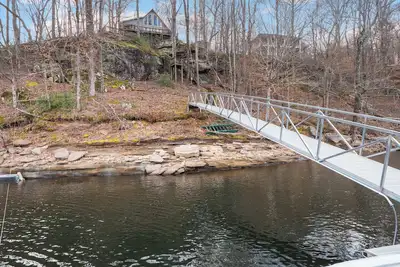 Image de Hideaway at Turtle Rock - secluded cove and year-round water!