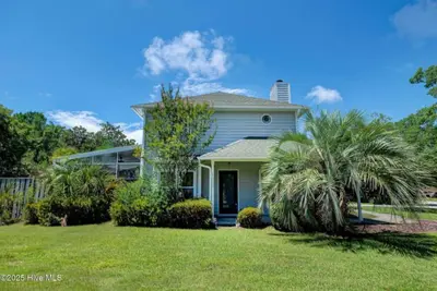 Image de Spacious 4-bedroom house in serene Wilmington with Ac and gym