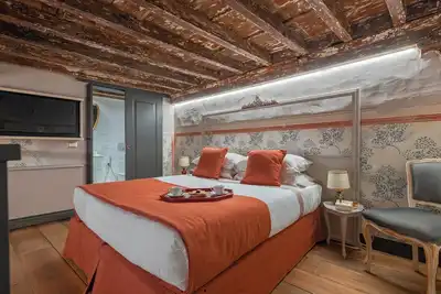 Image de An Exquisite Artistic Retreat by the Iconic Ponte Vecchio! - Several units