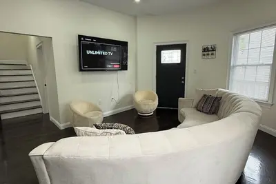 Image de Perfect 4-bedroom house in delightful Boston neighborhood